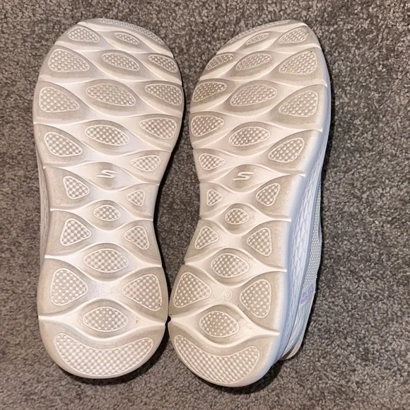 Skechers Women's Cream and Lavender Sneakers - Picture 6 of 7